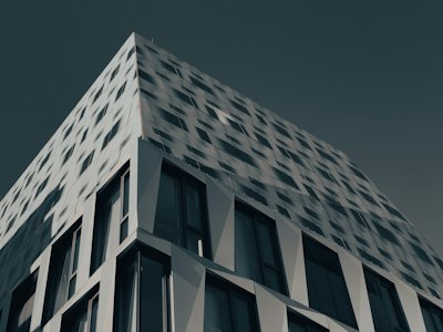 Trust Wallet 技术演进观察:多链集成与安全架构的迭代路径